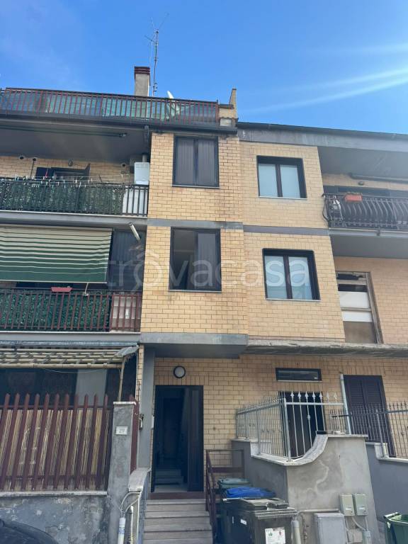 appartamento in vendita a Guidonia Montecelio in zona La Botte