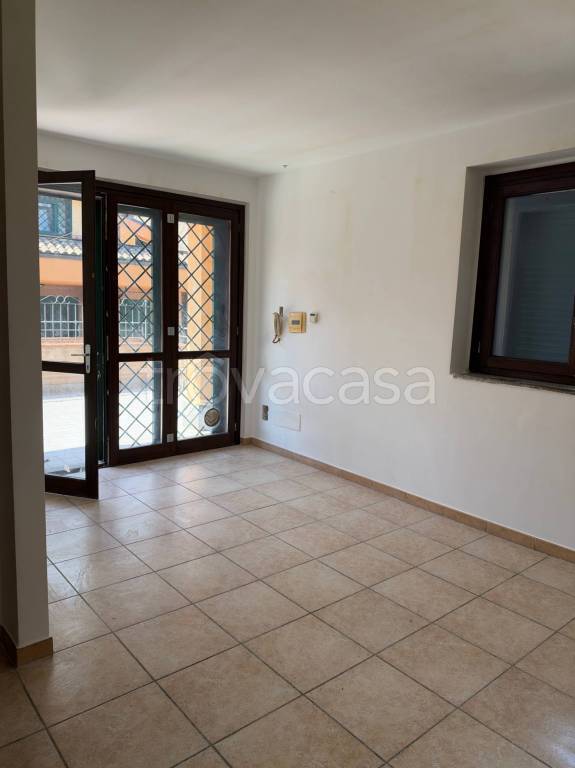 appartamento in vendita a Guidonia Montecelio in zona Pichini