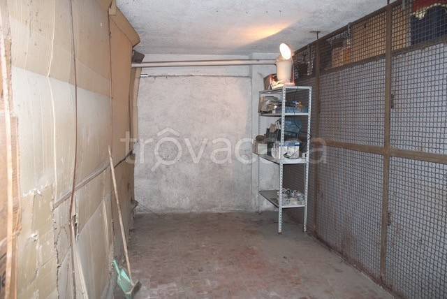 box auto in vendita a Guidonia Montecelio in zona Guidonia