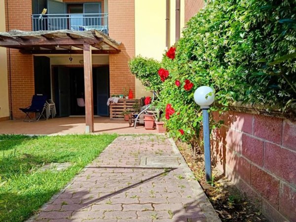 casa indipendente in vendita a Guidonia Montecelio in zona Setteville