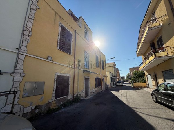 appartamento in vendita a Guidonia Montecelio in zona La Botte