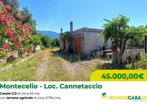 locale commerciale in vendita a Guidonia Montecelio in zona Montecelio