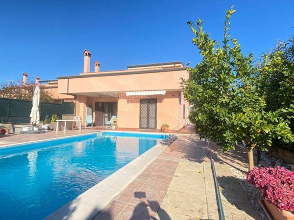 casa indipendente in vendita a Guidonia Montecelio