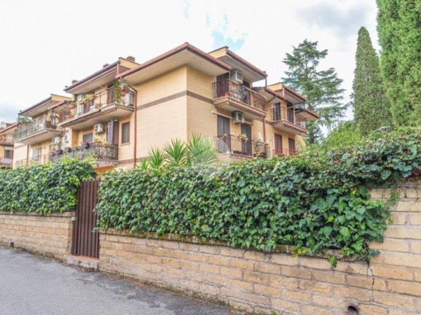 appartamento in vendita a Guidonia Montecelio in zona Colleverde