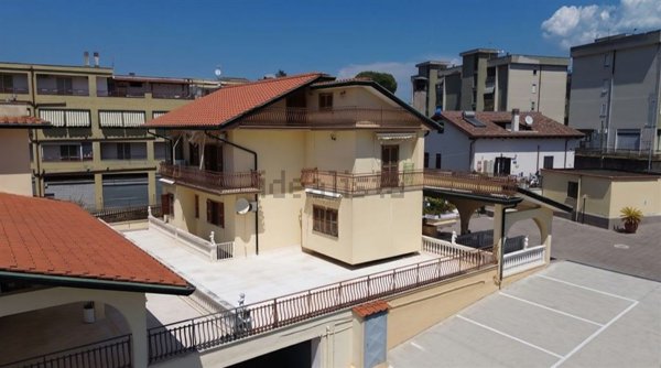 casa indipendente in vendita a Guidonia Montecelio