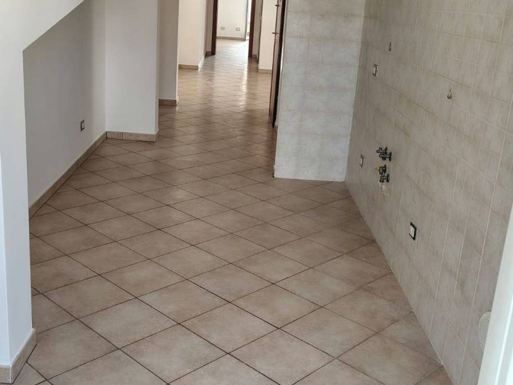 appartamento in vendita a Guidonia Montecelio in zona La Botte