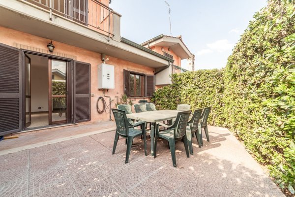 casa indipendente in vendita a Guidonia Montecelio in zona Marco Simone