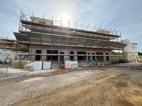 casa indipendente in vendita a Guidonia Montecelio in zona Setteville