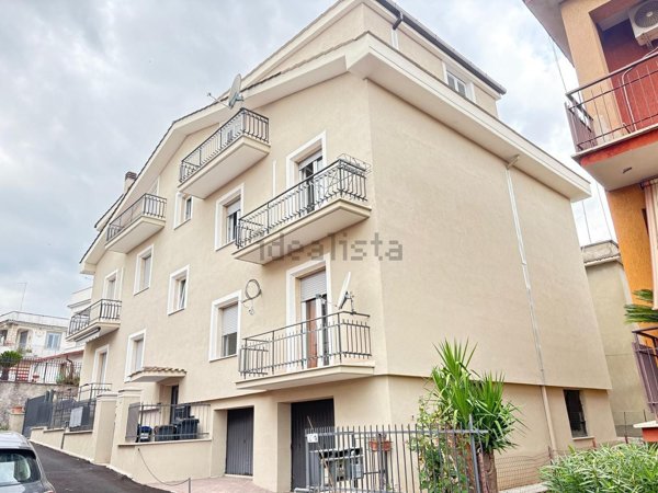 appartamento in vendita a Guidonia Montecelio in zona Guidonia