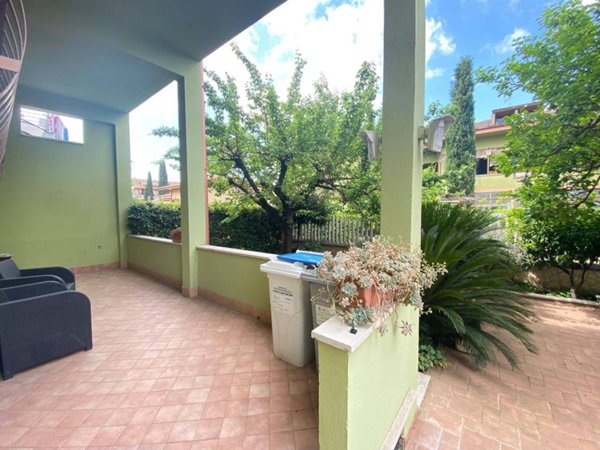 casa indipendente in vendita a Guidonia Montecelio in zona Colleverde