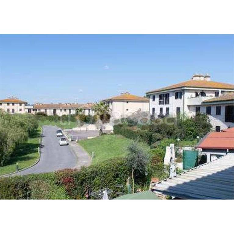 appartamento in vendita a Guidonia Montecelio in zona Marco Simone