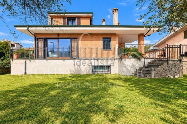 casa indipendente in vendita a Guidonia Montecelio