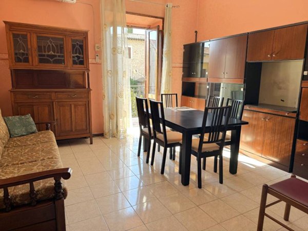 appartamento in vendita a Guidonia Montecelio in zona Guidonia