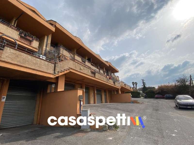 appartamento in vendita a Guidonia Montecelio in zona Pichini