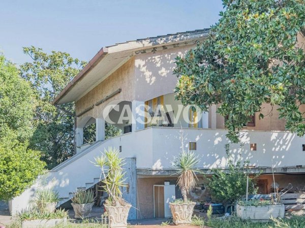 casa indipendente in vendita a Guidonia Montecelio in zona Marco Simone
