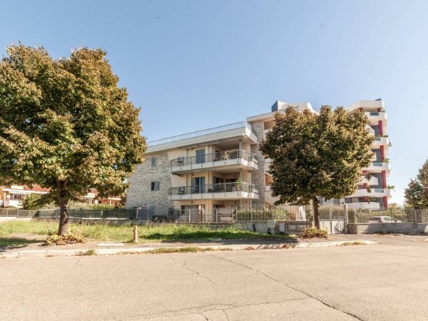 appartamento in vendita a Guidonia Montecelio in zona Guidonia