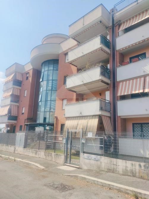 appartamento in vendita a Guidonia Montecelio in zona Montecelio