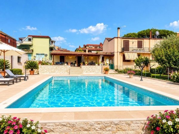 casa indipendente in vendita a Guidonia Montecelio in zona Guidonia