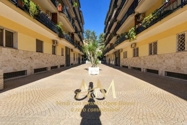 appartamento in vendita a Guidonia Montecelio in zona Guidonia