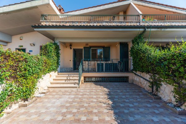 casa indipendente in vendita a Guidonia Montecelio