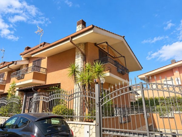 appartamento in vendita a Guidonia Montecelio in zona La Botte