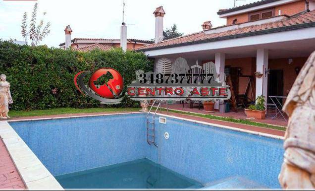 casa indipendente in vendita a Guidonia Montecelio in zona Colleverde