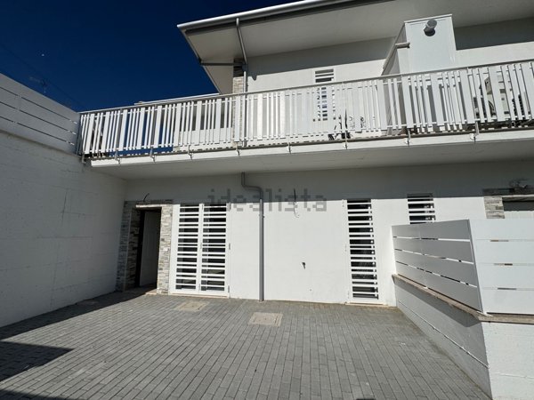 casa indipendente in vendita a Guidonia Montecelio in zona Marco Simone