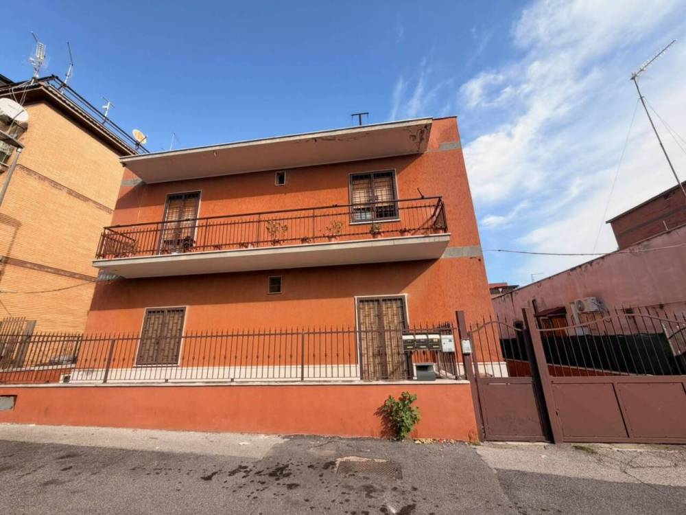 appartamento in vendita a Guidonia Montecelio in zona La Botte