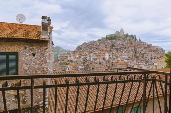 appartamento in vendita a Guidonia Montecelio in zona Montecelio