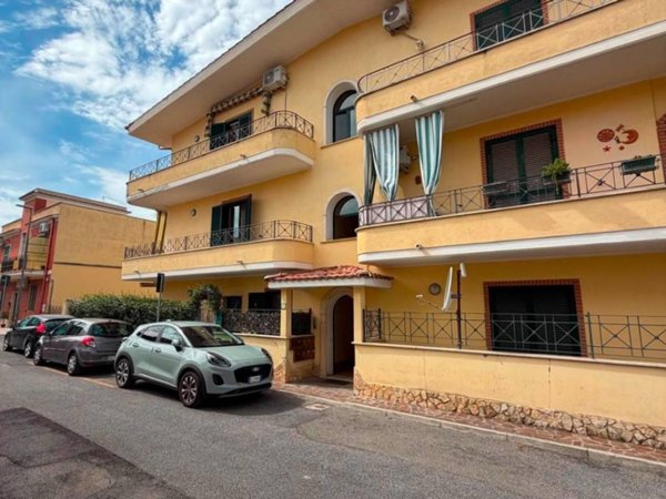 appartamento in vendita a Guidonia Montecelio in zona La Botte
