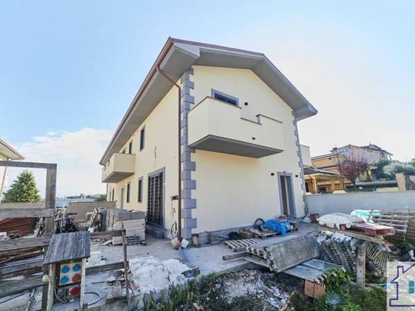 casa indipendente in vendita a Labico
