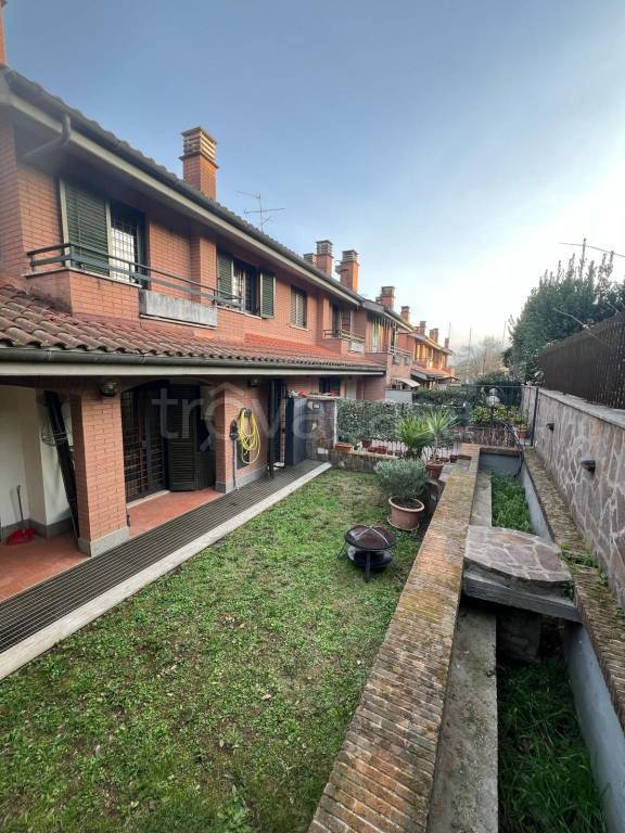 casa indipendente in vendita a Labico