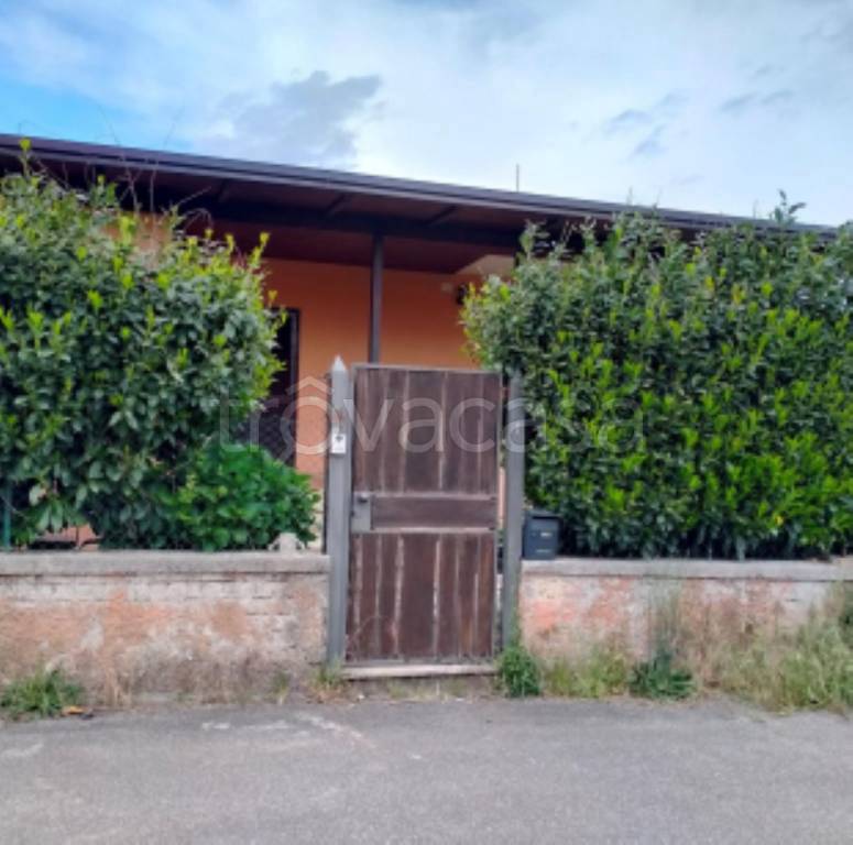 casa indipendente in vendita a Labico