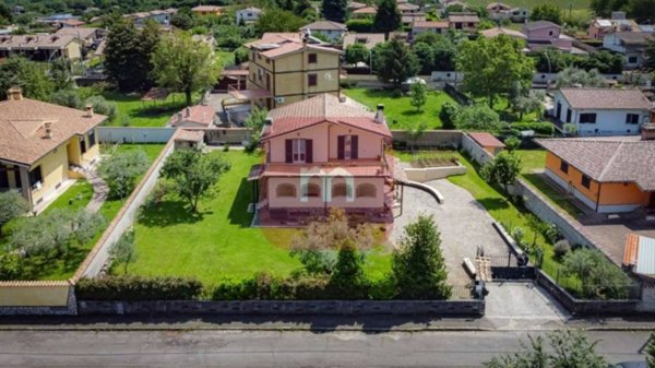 casa indipendente in vendita a Labico in zona Colle Spina