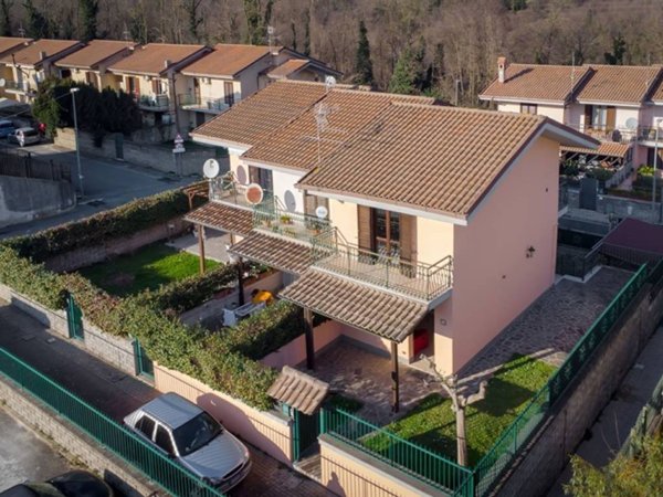 casa indipendente in vendita a Labico