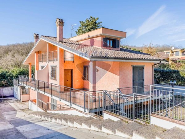 casa indipendente in vendita a Labico in zona Colle Spina