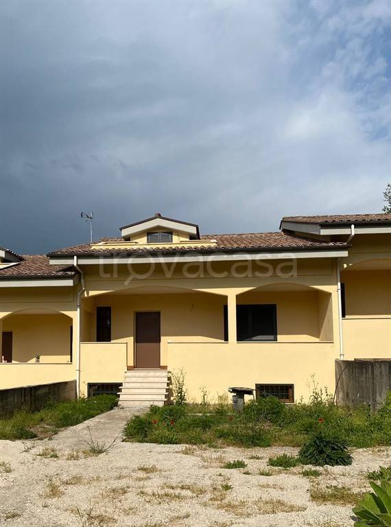 casa indipendente in vendita a Labico in zona Colle Spina