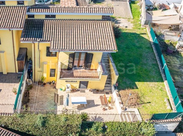 casa indipendente in vendita a Labico in zona Colle Spina