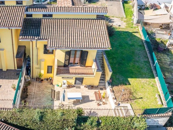 casa indipendente in vendita a Labico in zona Colle Spina