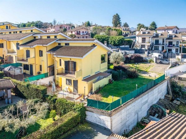 casa indipendente in vendita a Labico in zona Colle Spina