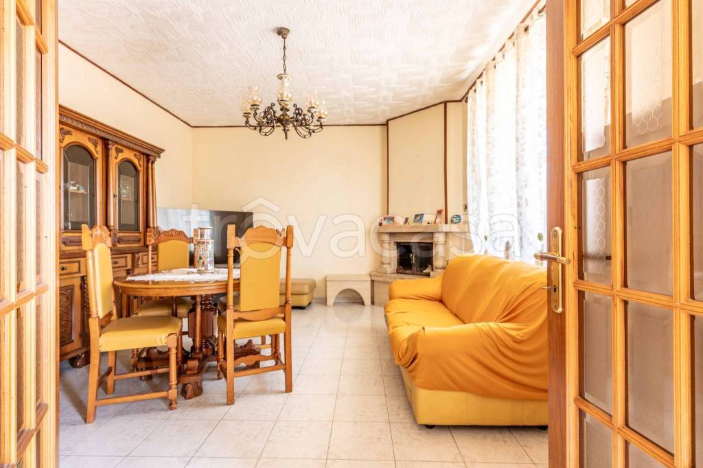 casa indipendente in vendita a Labico in zona Colle Spina