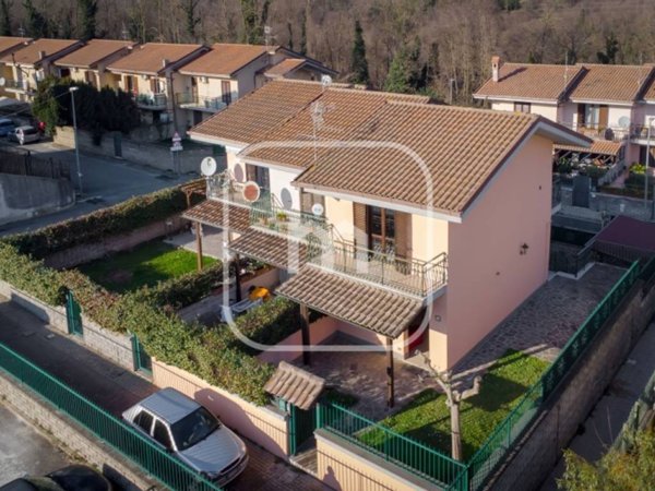 casa indipendente in vendita a Labico