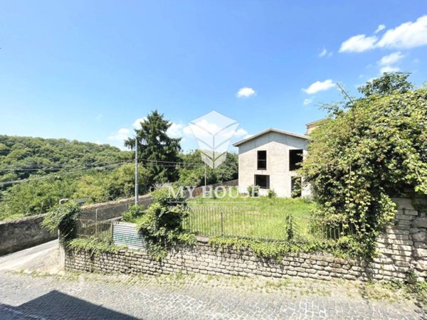 casa indipendente in vendita a Labico