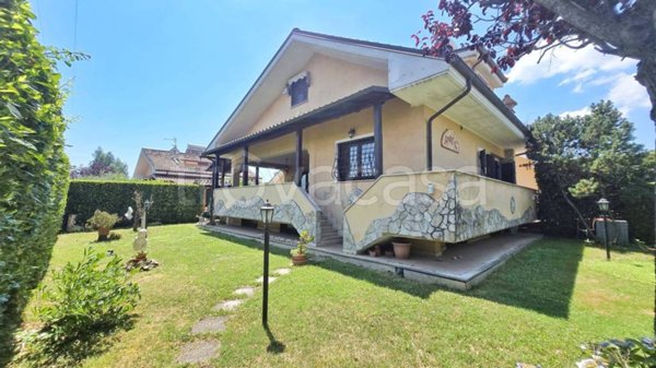 casa indipendente in vendita a Labico in zona Colle Spina