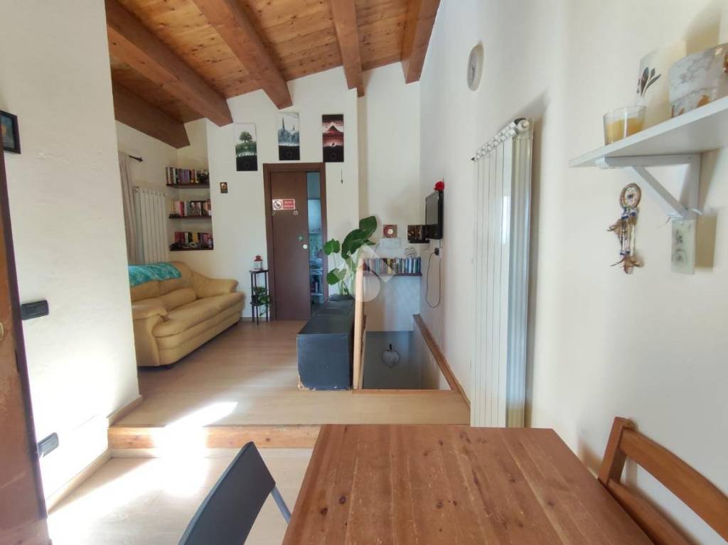 casa indipendente in vendita a Labico