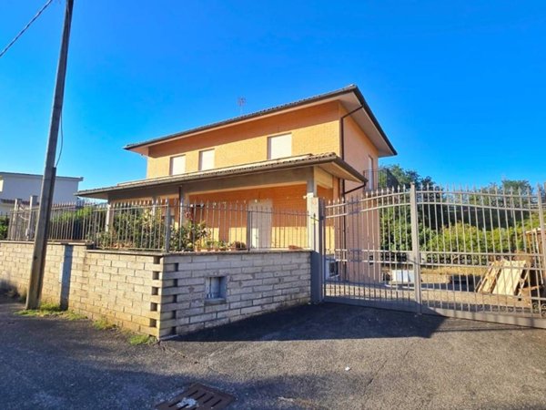casa indipendente in vendita a Labico in zona Colle Spina