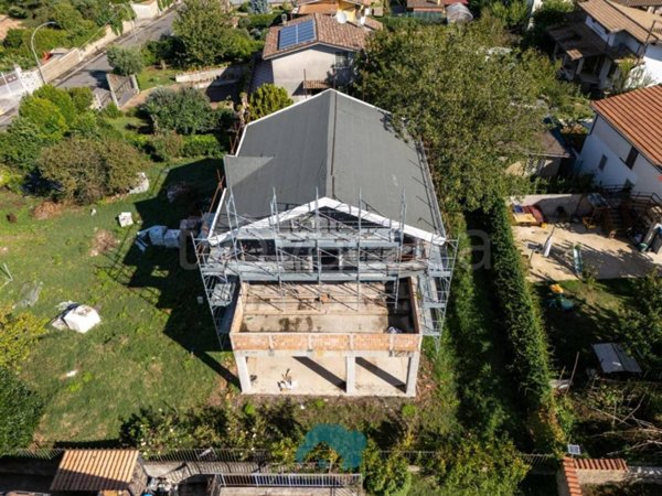 casa indipendente in vendita a Labico in zona Colle Spina