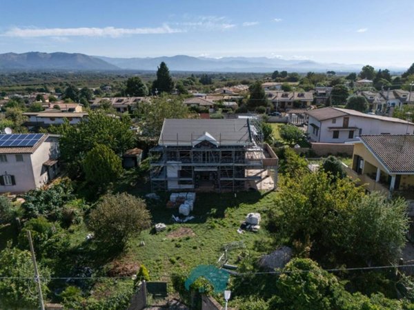 casa indipendente in vendita a Labico in zona Colle Spina