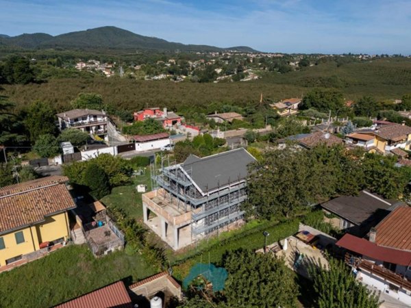 casa indipendente in vendita a Labico in zona Colle Spina