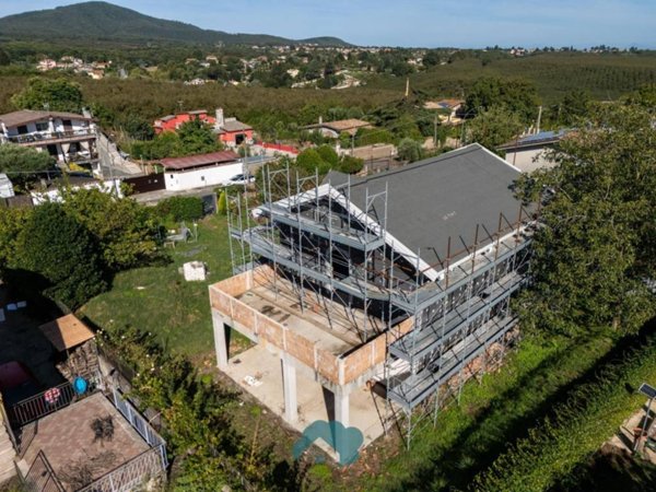casa indipendente in vendita a Labico in zona Colle Spina